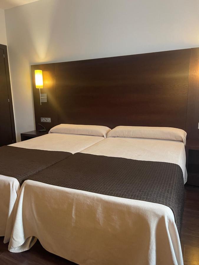 Hotel Complejo Leo 24H Monesterio Zewnętrze zdjęcie