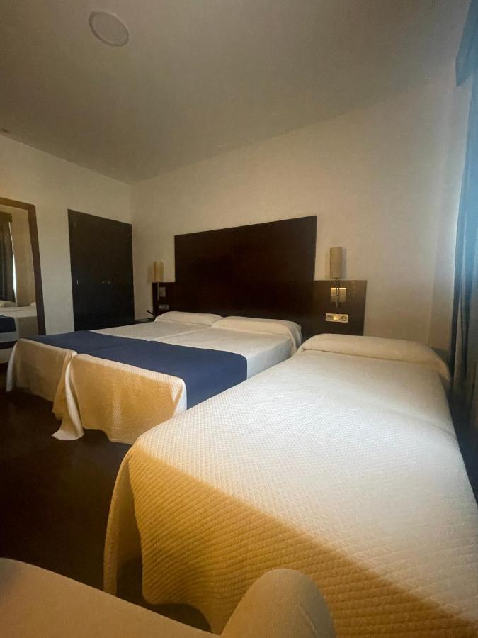 Hotel Complejo Leo 24H Monesterio Zewnętrze zdjęcie