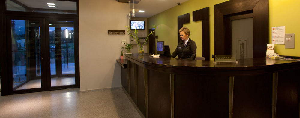 Hotel Complejo Leo 24H Monesterio Zewnętrze zdjęcie